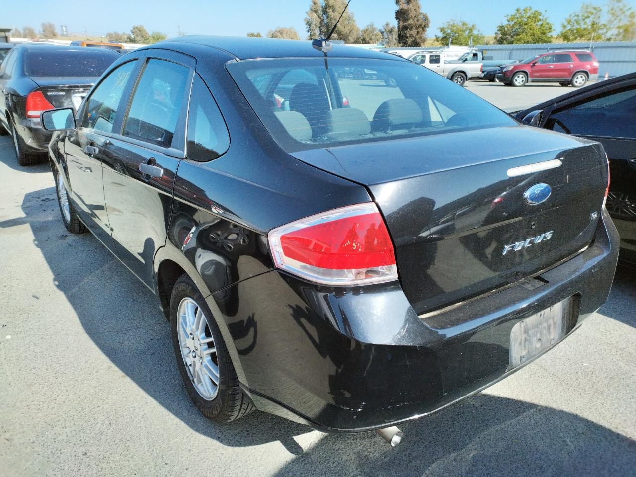 Photo 3 from auction – 2009 FORD FOCUS SE with VIN 1FAHP35N49W151783