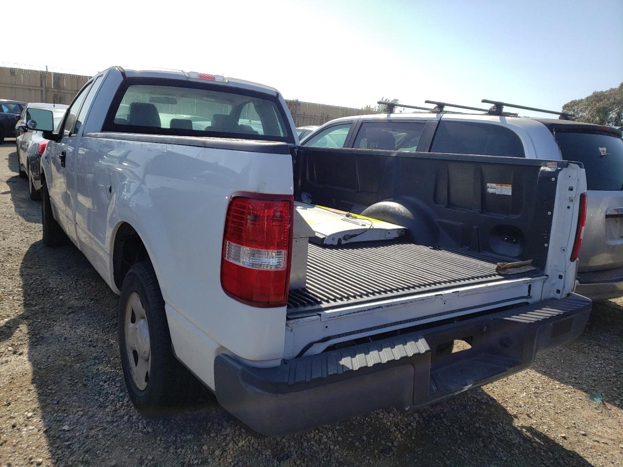 Photo 3 from auction – 2008 FORD F150 with VIN 1FTRF12228KB69950
