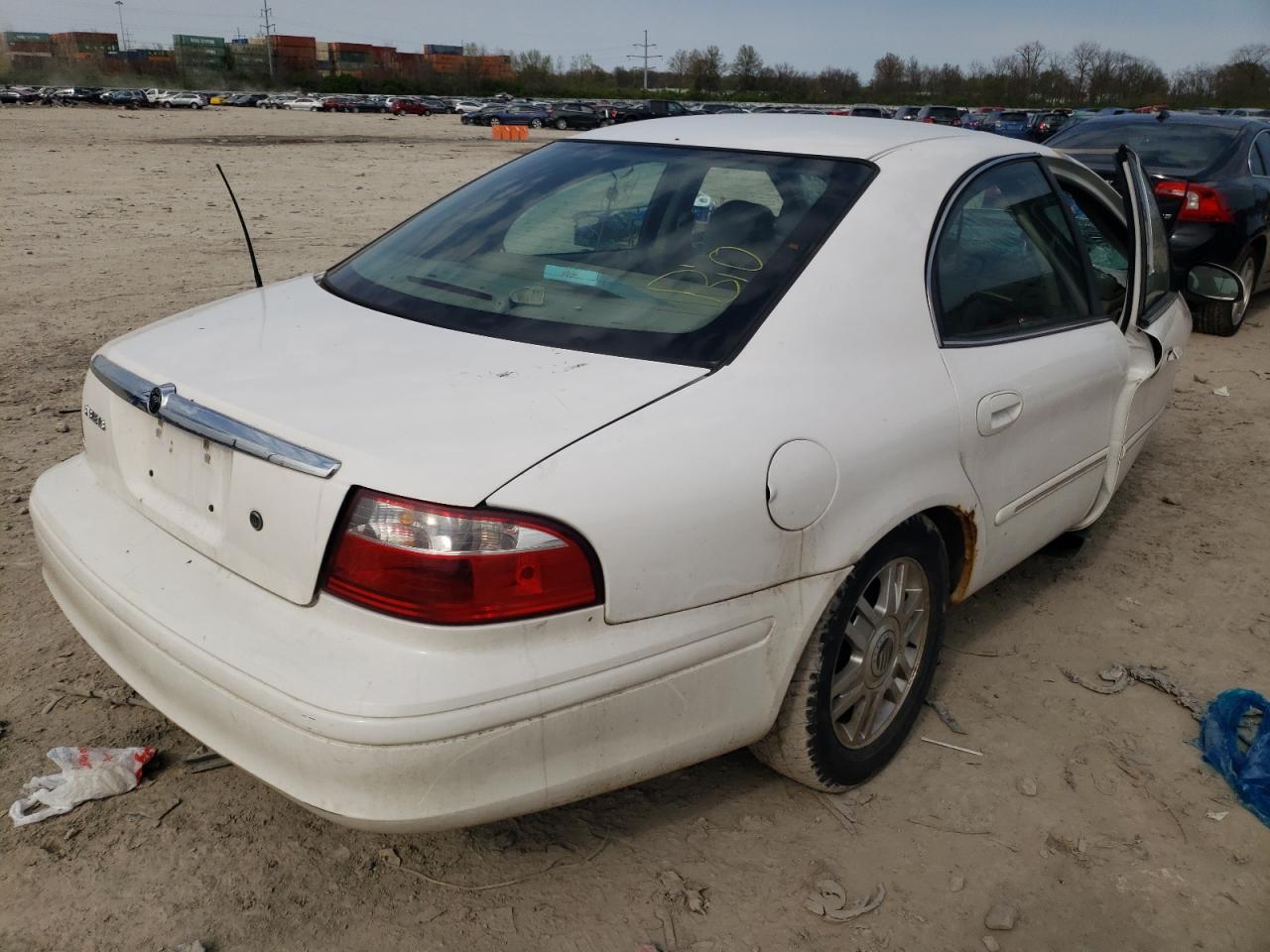 Photo 4 from auction – 2005 MERCURY SABLE LS P with VIN 1MEFM55S65A623919