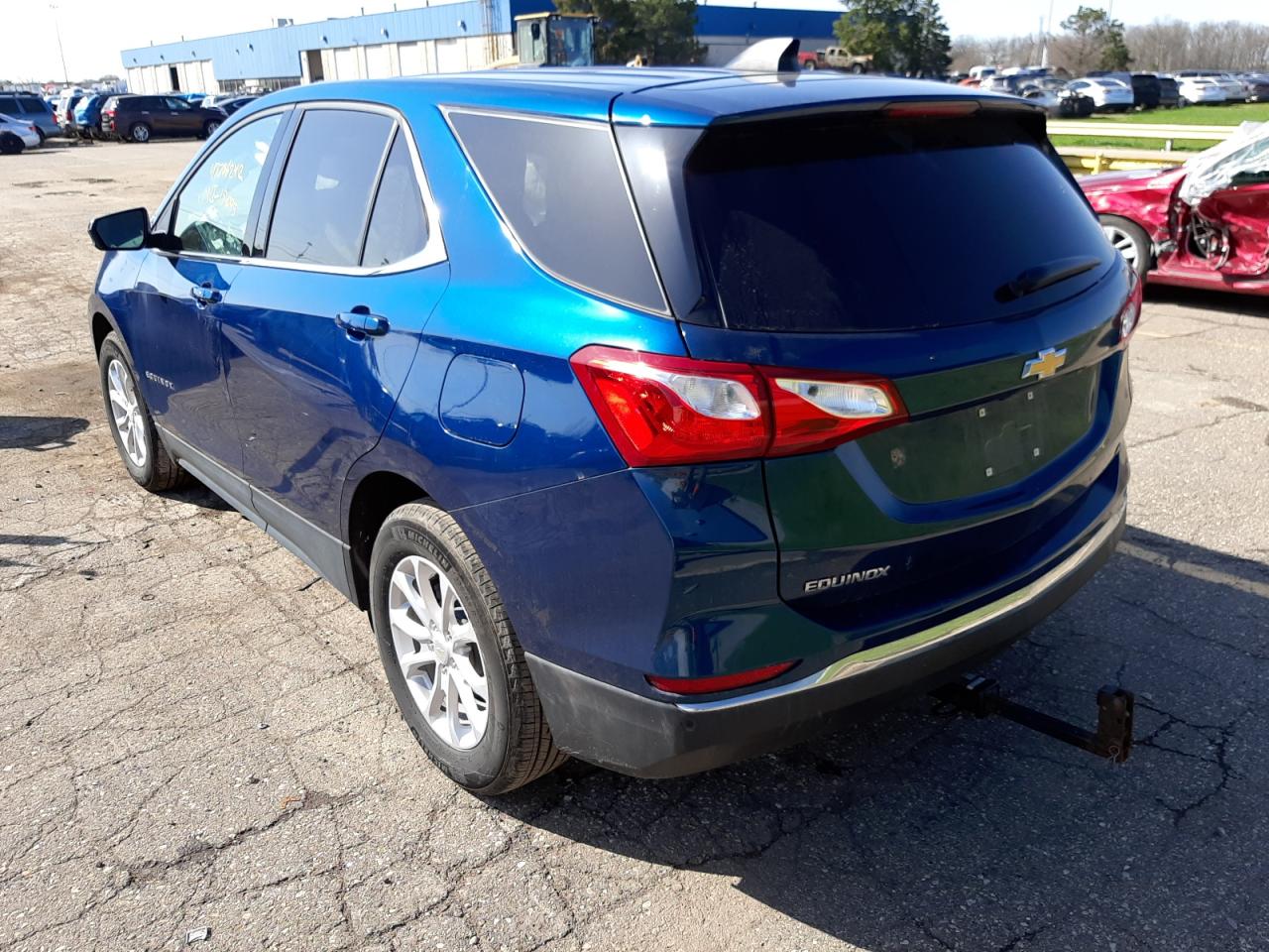 Photo 3 from auction – 2020 CHEVROLET EQUINOX LT with VIN 3GNAXJEV2LL346155