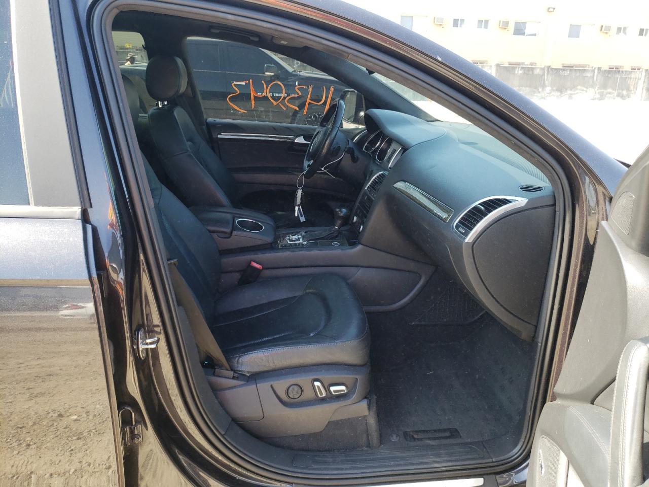Photo 5 from auction – 2015 AUDI Q7 PRESTIG with VIN WA1DGAFE2FD008070