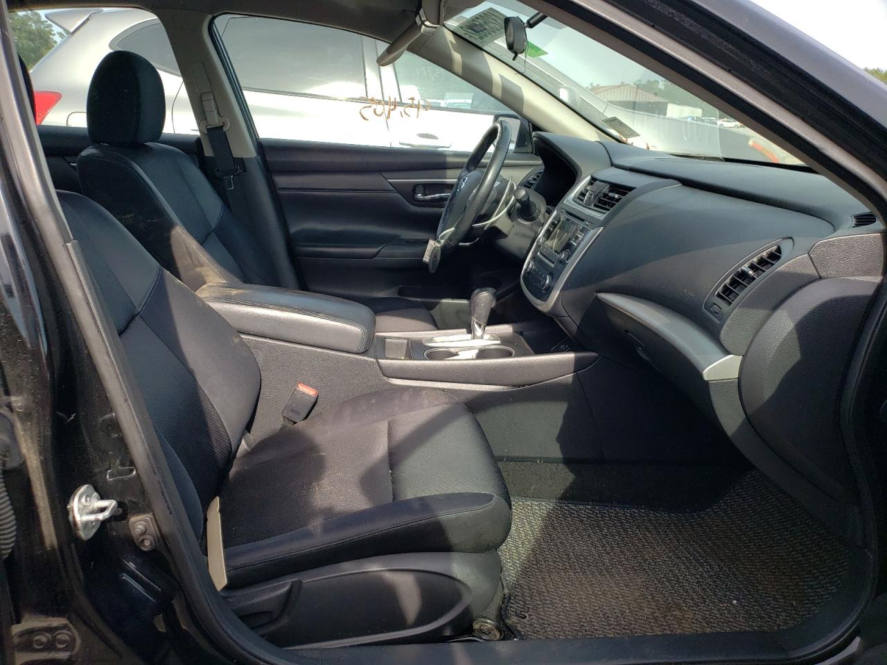 Фото 5 с аукциона – 2016 NISSAN ALTIMA 2.5 с VIN 1N4AL3AP1GN319922
