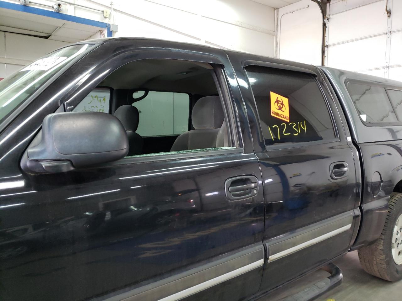Photo 9 from auction – 2004 CHEVROLET SILVERADO with VIN 2GCEK13T441337535