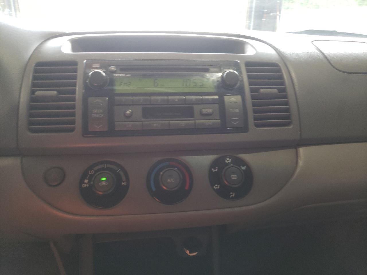 Photo 9 from auction – 2002 TOYOTA CAMRY LE with VIN 4T1BE32K92U085499