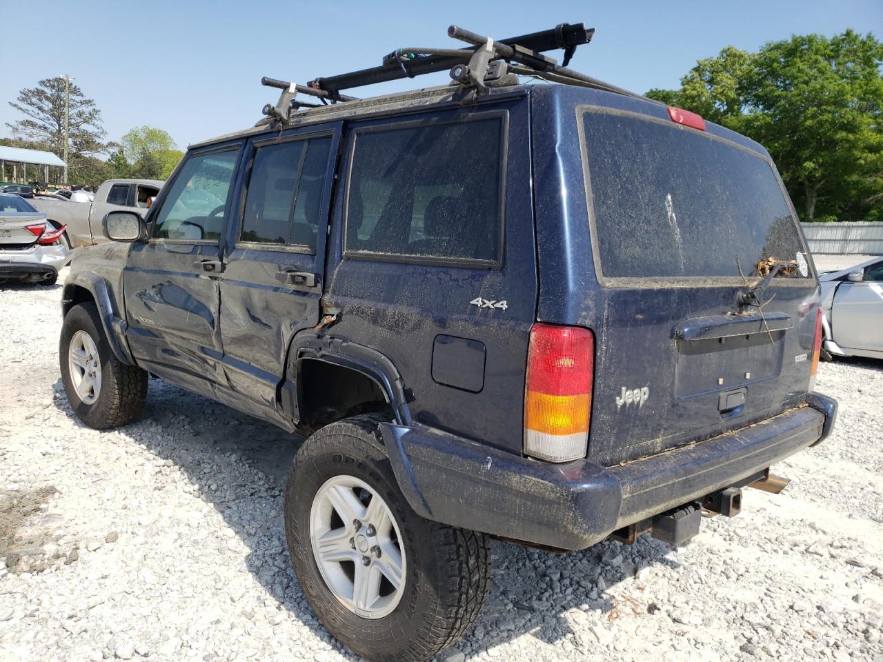 Photo 3 from auction – 2001 JEEP CHEROKEE C with VIN 1J4FF58S81L542324