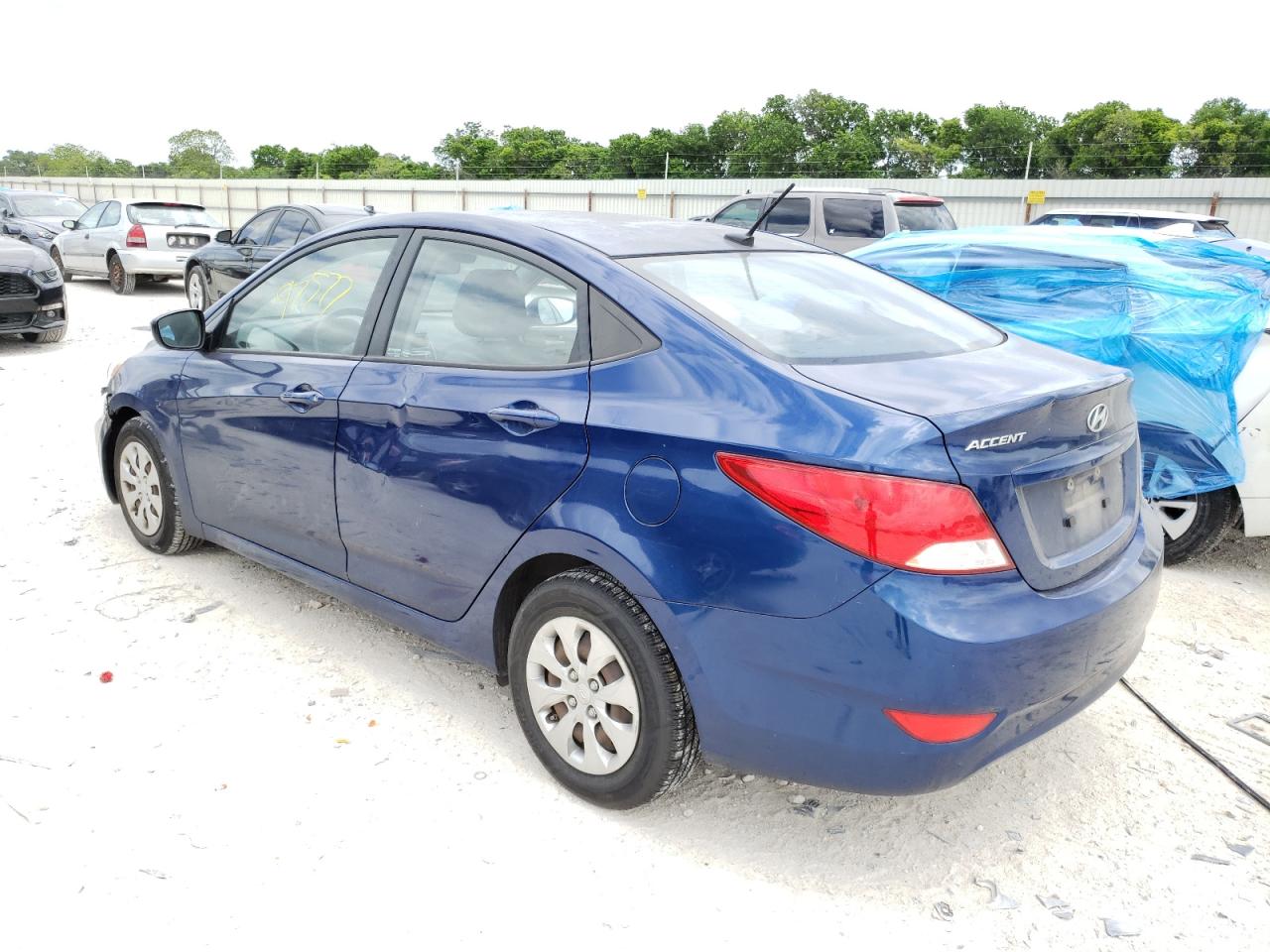 Photo 3 from auction – 2016 HYUNDAI ACCENT SE with VIN KMHCT4AE0GU043757