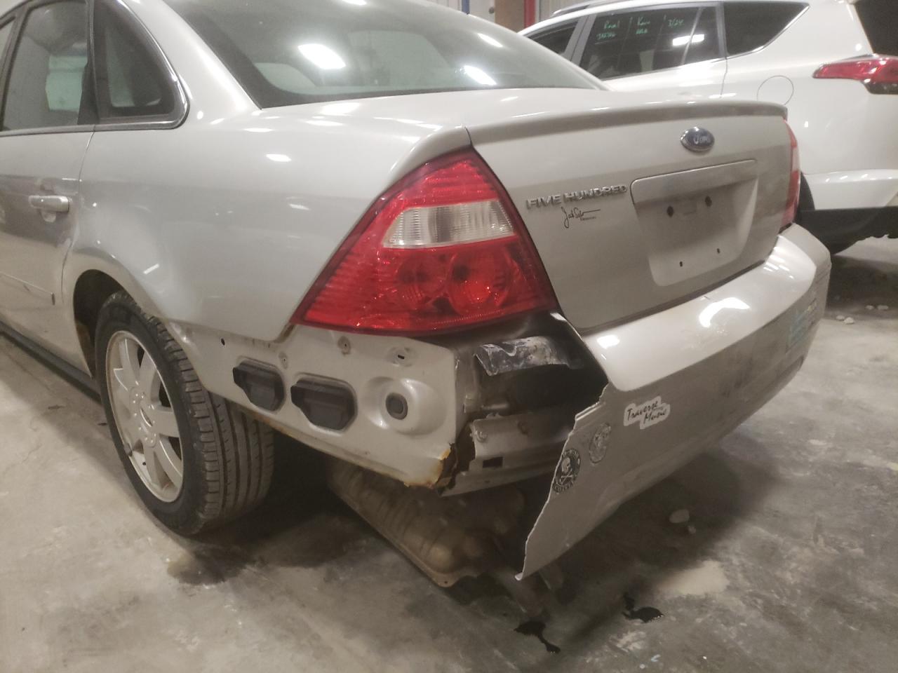 Photo 9 from auction – 2006 FORD FIVE HUNDR with VIN 1FAFP231X6G103552