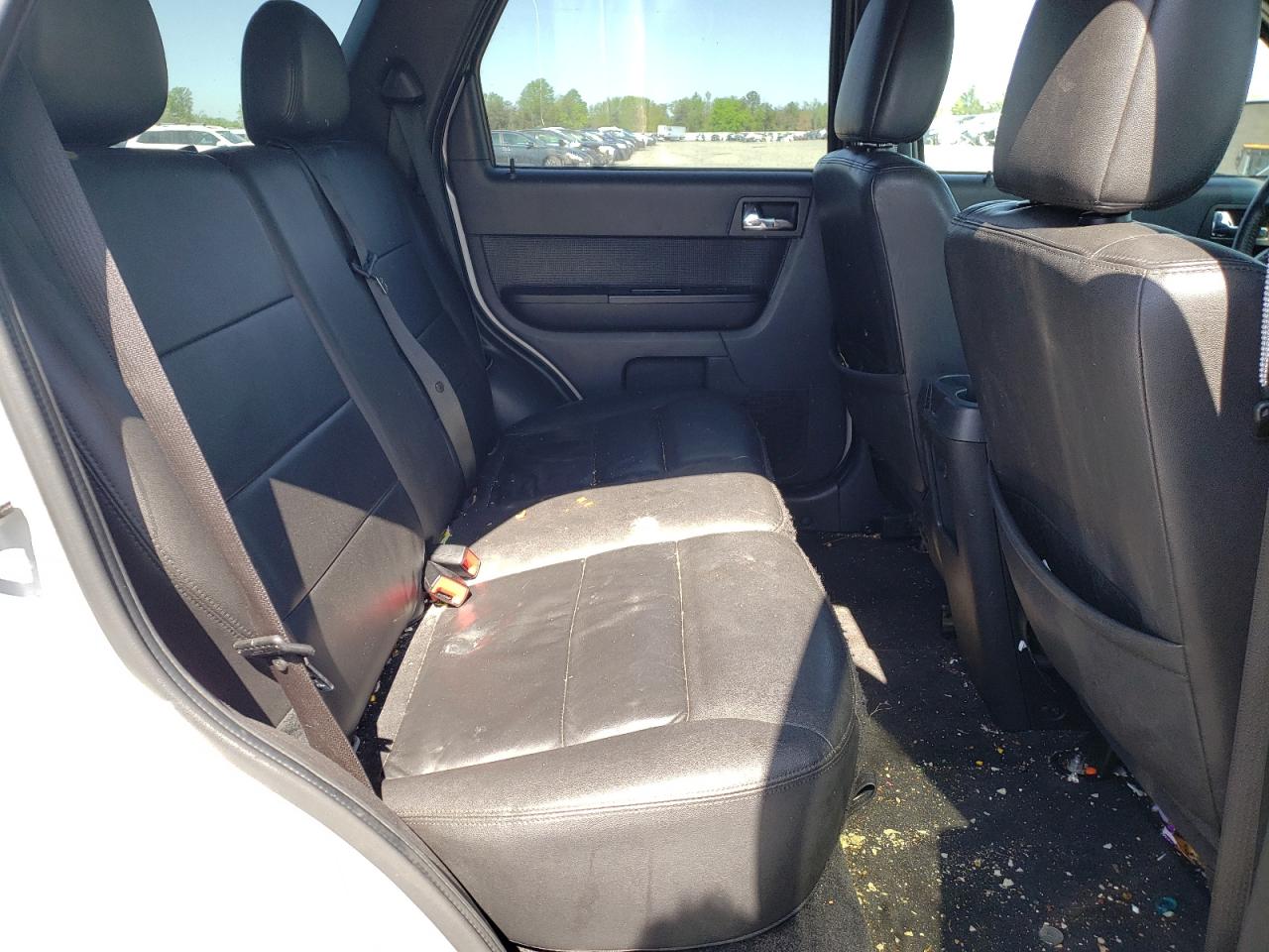 Photo 6 from auction – 2010 FORD ESCAPE LIM with VIN 1FMCU9EG0AKB30602