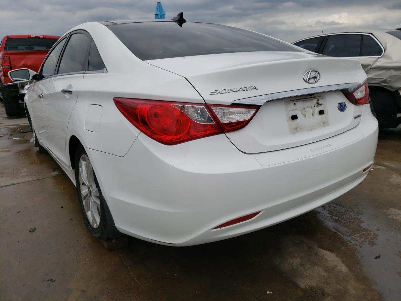 Photo 3 from auction – 2013 HYUNDAI SONATA SE with VIN 5NPEC4AC2DH659123