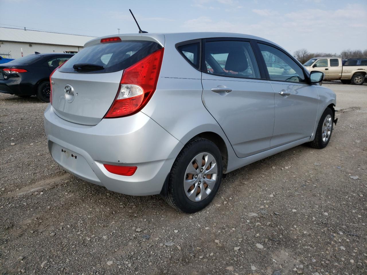 Photo 4 from auction – 2015 HYUNDAI ACCENT GS with VIN KMHCT5AE6FU217853