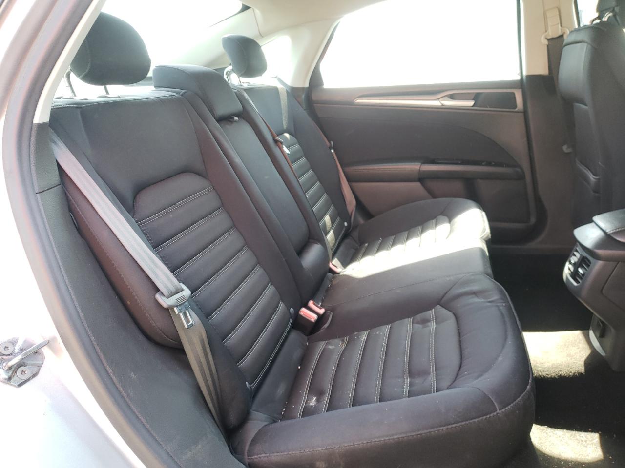Photo 6 from auction – 2013 FORD FUSION SE with VIN 3FA6P0H72DR220906