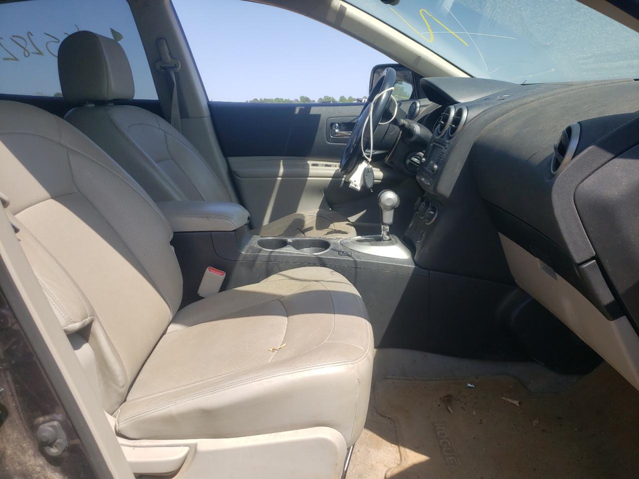 Photo 5 from auction – 2012 NISSAN ROGUE S with VIN JN8AS5MT4CW298008