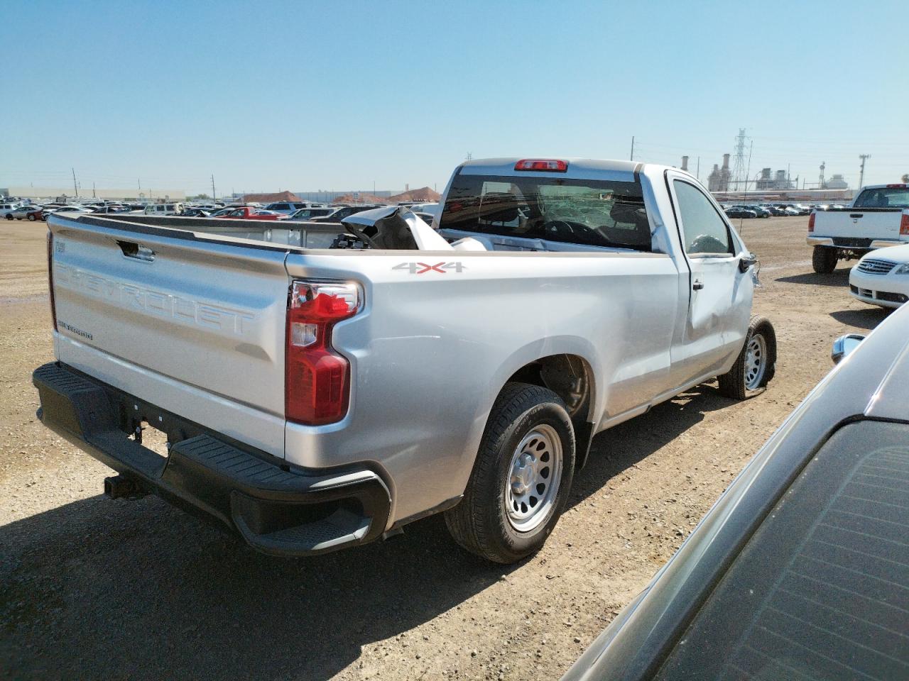 Photo 4 from auction – 2021 CHEVROLET SILVERADO with VIN 3GCNYAEK5MG401916