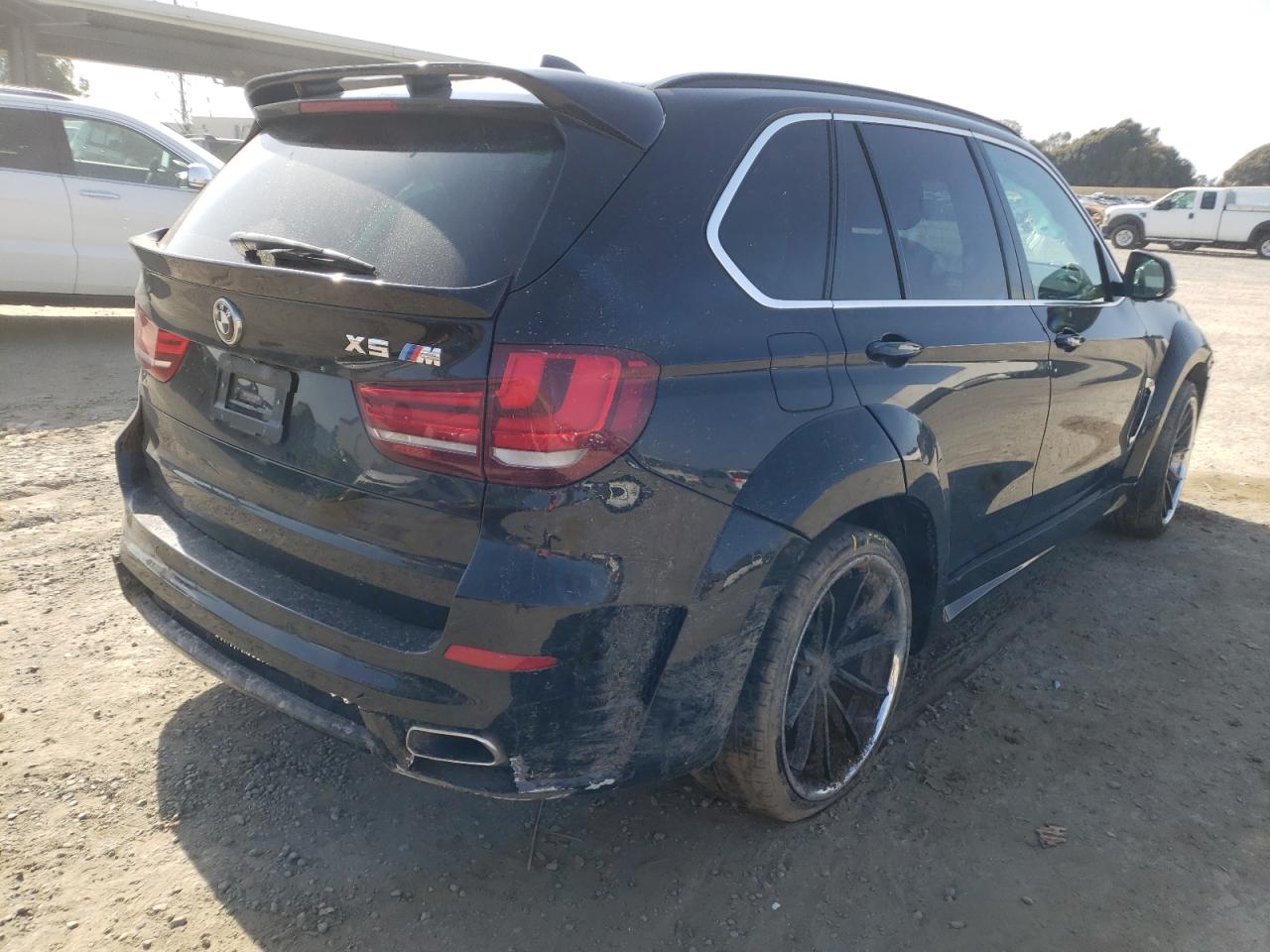 Photo 4 from auction – 2015 BMW X5 SDRIVE3 with VIN 5UXKR2C57F0H38003