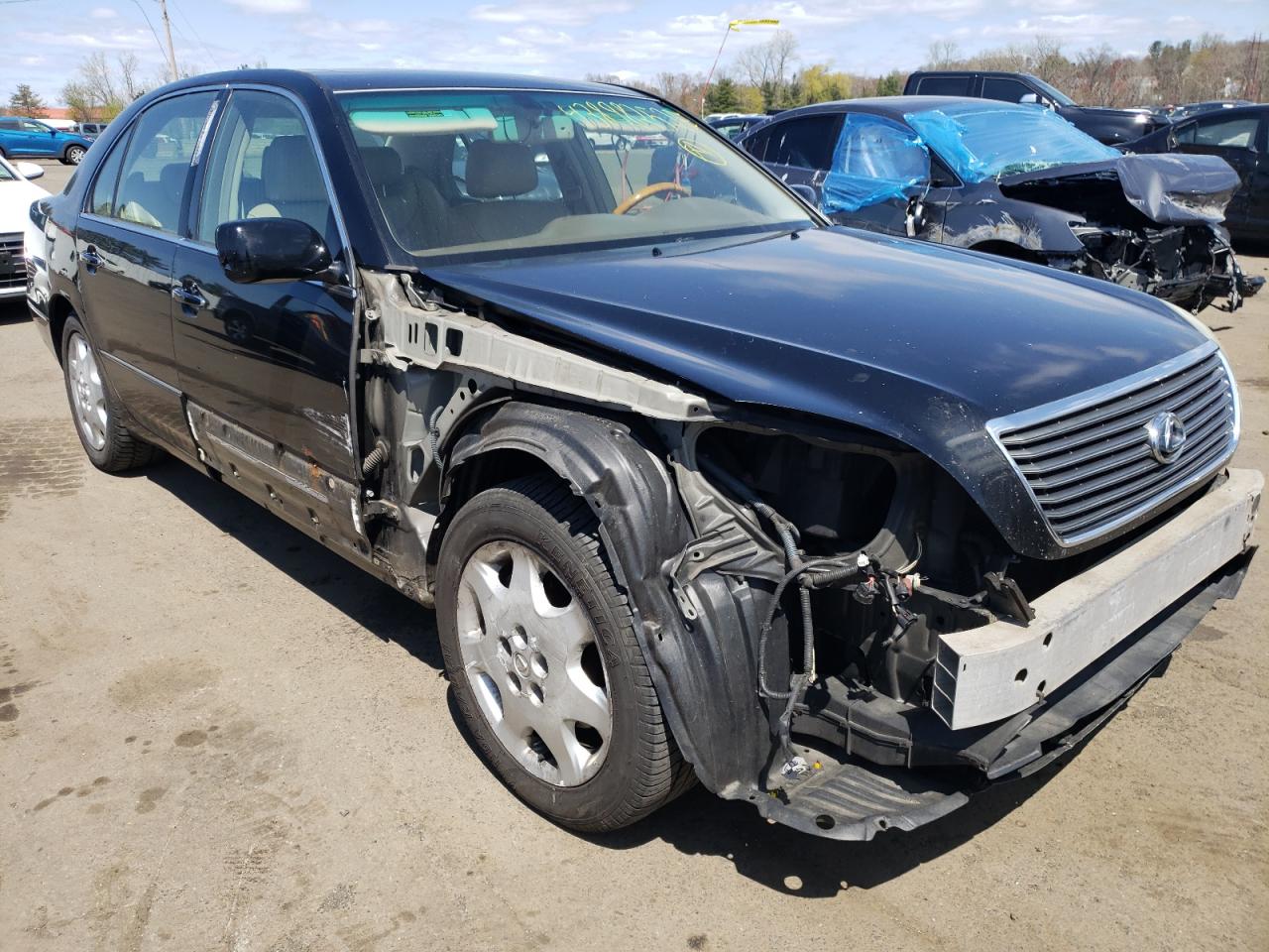 LEXUS LS430 2003 with VIN JTHBN30F430113999 - Photo from auction