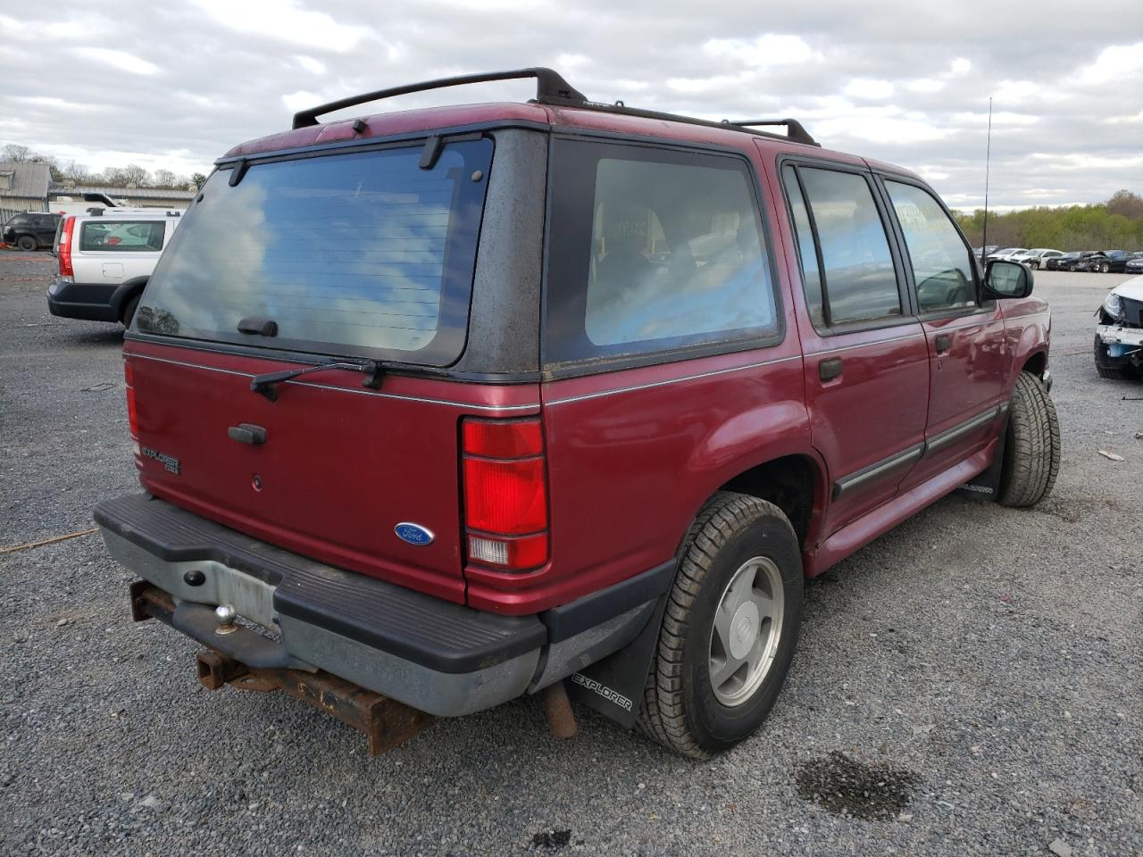 Photo 4 from auction – 1994 FORD EXPLORER with VIN 1FMDU34X2RUE66545