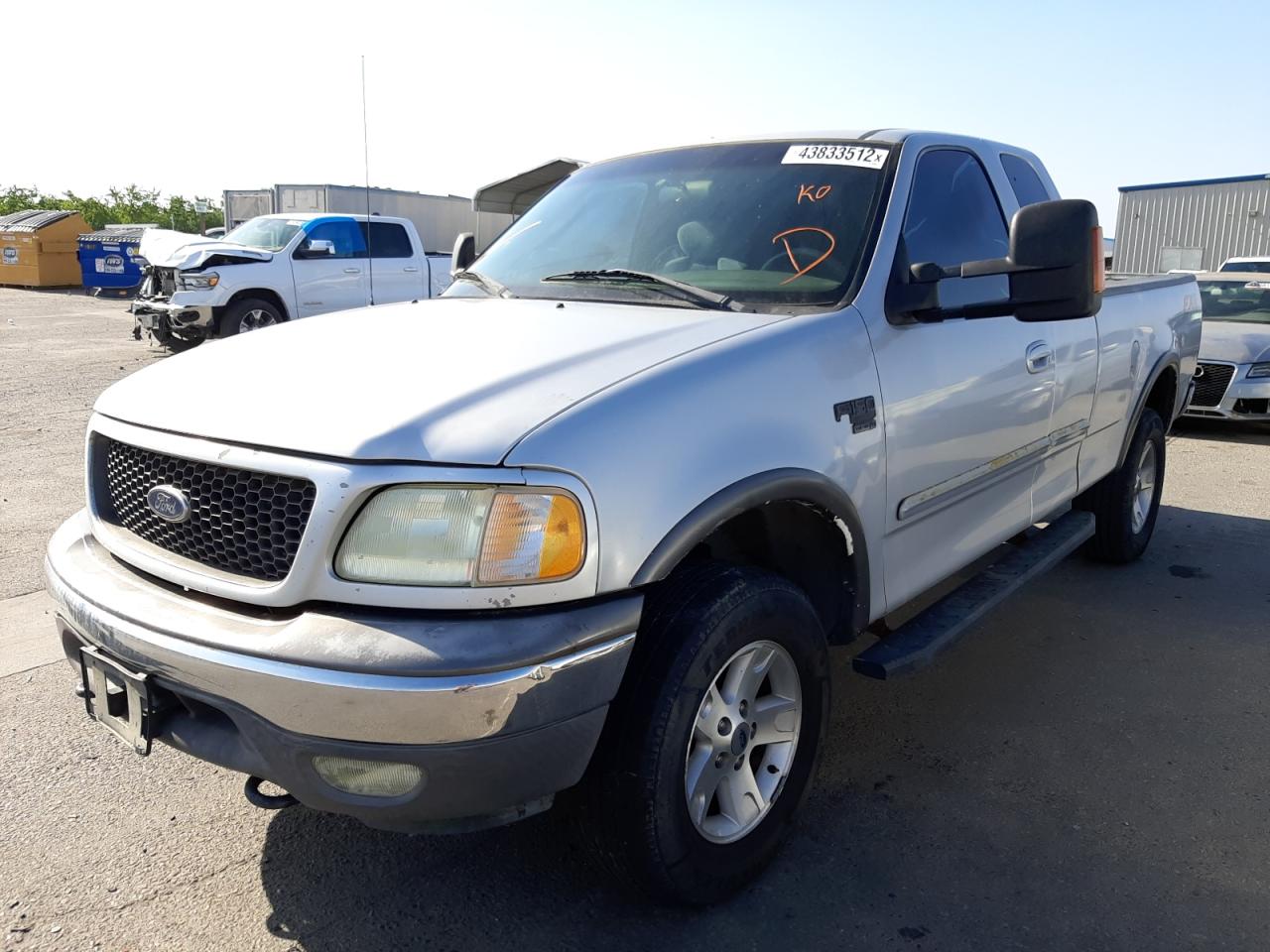 Photo 2 from auction – 2003 FORD F150 with VIN 1FTRX18LX3NB43360
