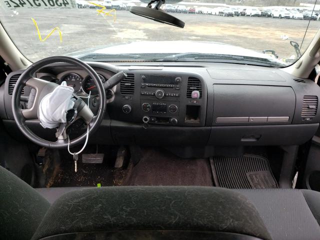 Photo 9 from auction – 2011 GMC SIERRA K15 with VIN 1GTR2VE34BZ378905