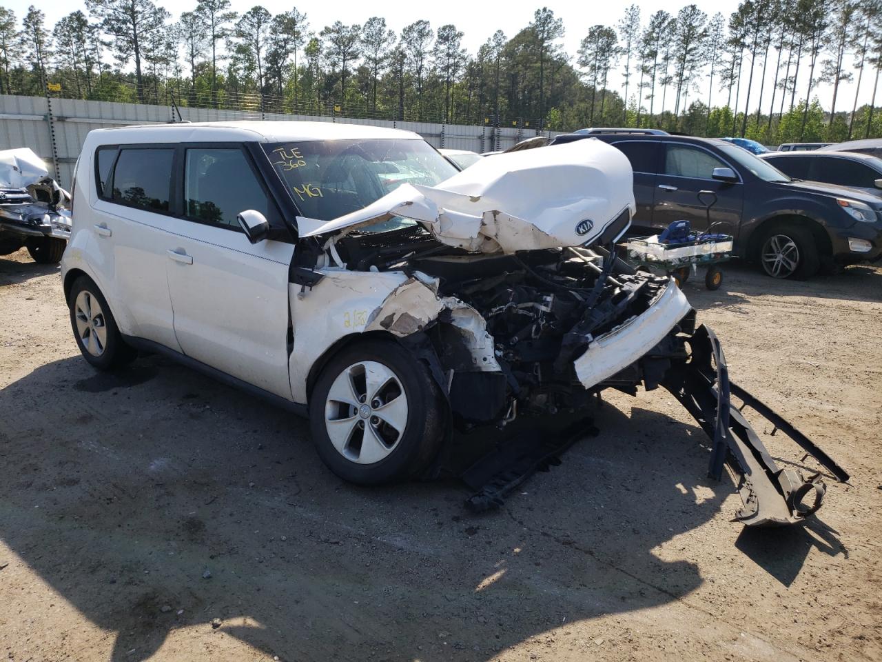 KIA SOUL 2014 with VIN KNDJN2A22E7066355 - Photo from auction