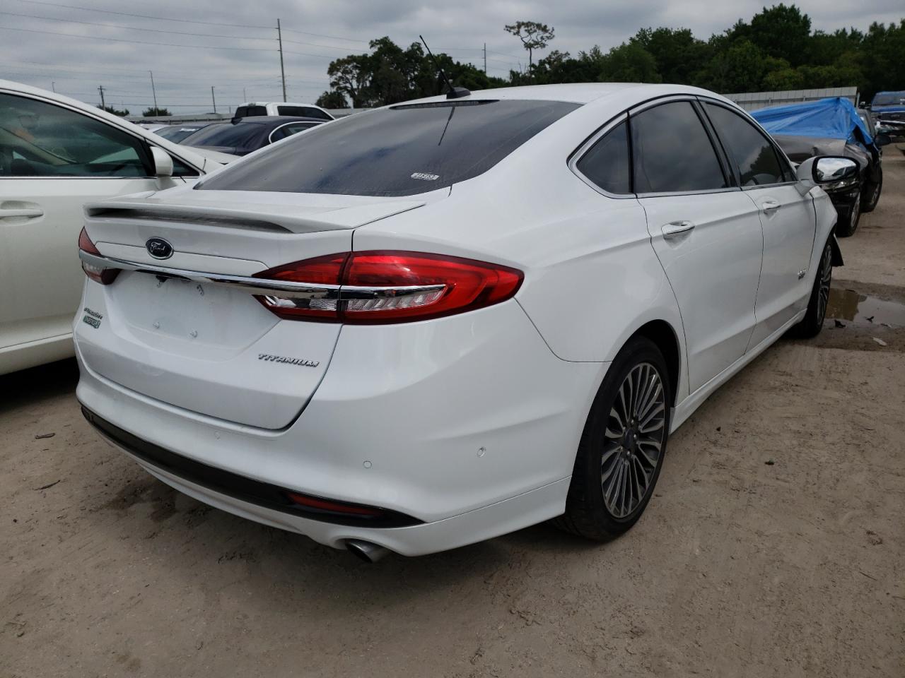 Photo 4 from auction – 2017 FORD FUSION TIT with VIN 3FA6P0SU6HR147480