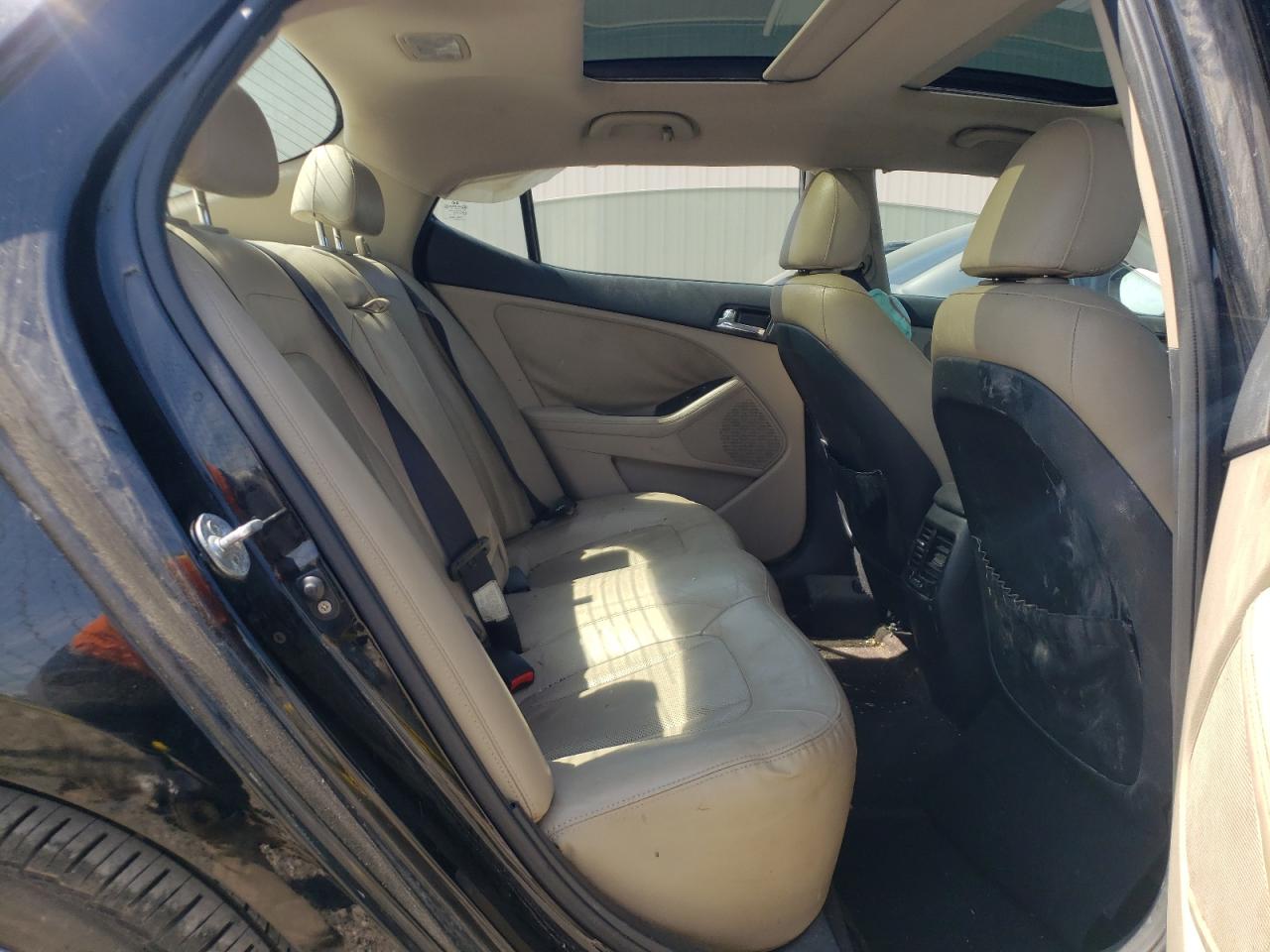 Photo 6 from auction – 2011 KIA OPTIMA EX with VIN KNAGN4A77B5128998