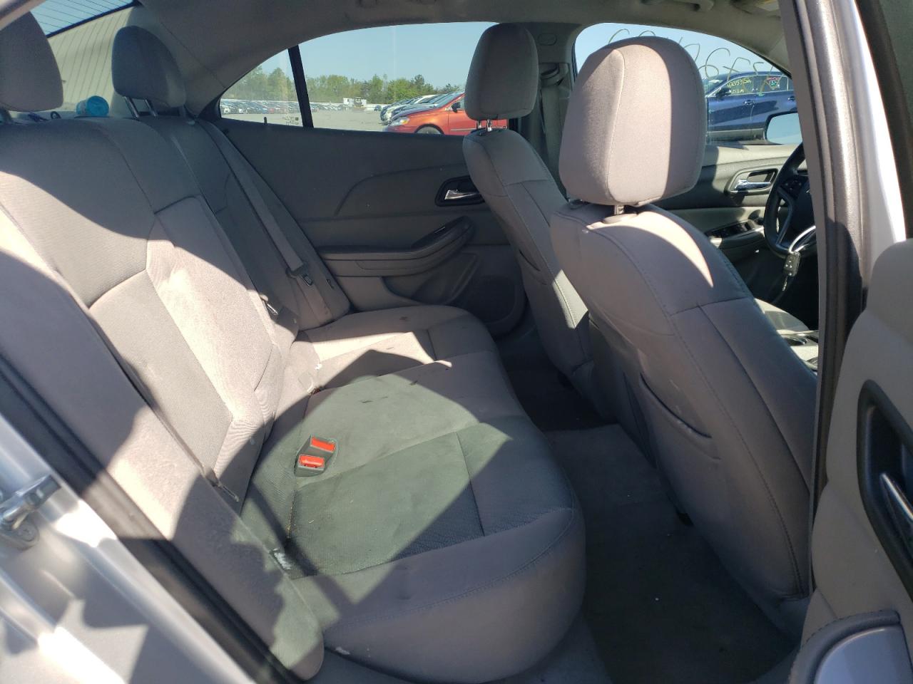 Photo 6 from auction – 2015 CHEVROLET MALIBU LS with VIN 1G11A5SLXFF279753