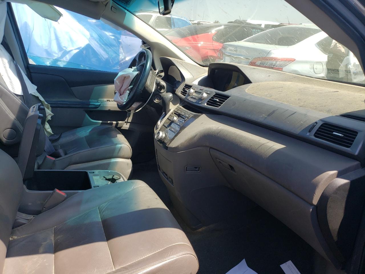 Photo 5 from auction – 2011 HONDA ODYSSEY EX with VIN 5FNRL5H60BB092073