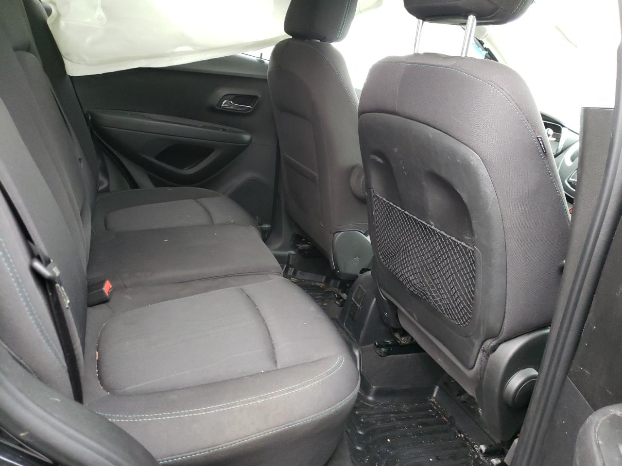 Photo 6 from auction – 2015 CHEVROLET TRAX 1LT with VIN 3GNCJRSB7FL174423
