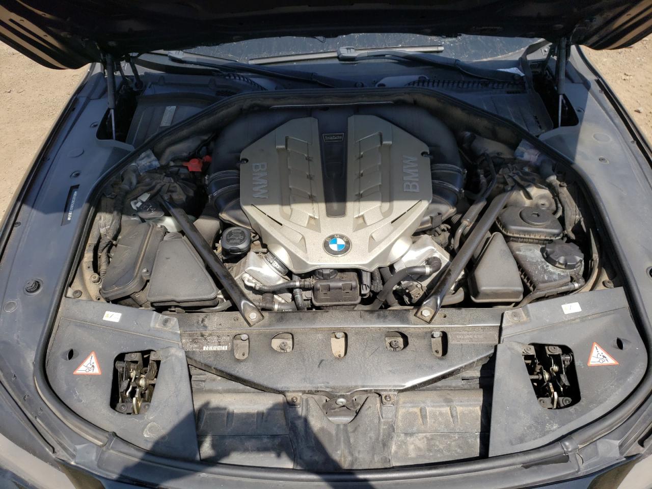 Photo 7 from auction – 2011 BMW 7 SERIES with VIN WBAKC8C56BC431835