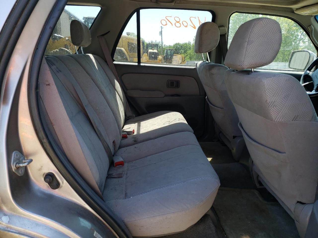 Photo 6 from auction – 2001 TOYOTA 4RUNNER SR with VIN JT3HN86R219059562