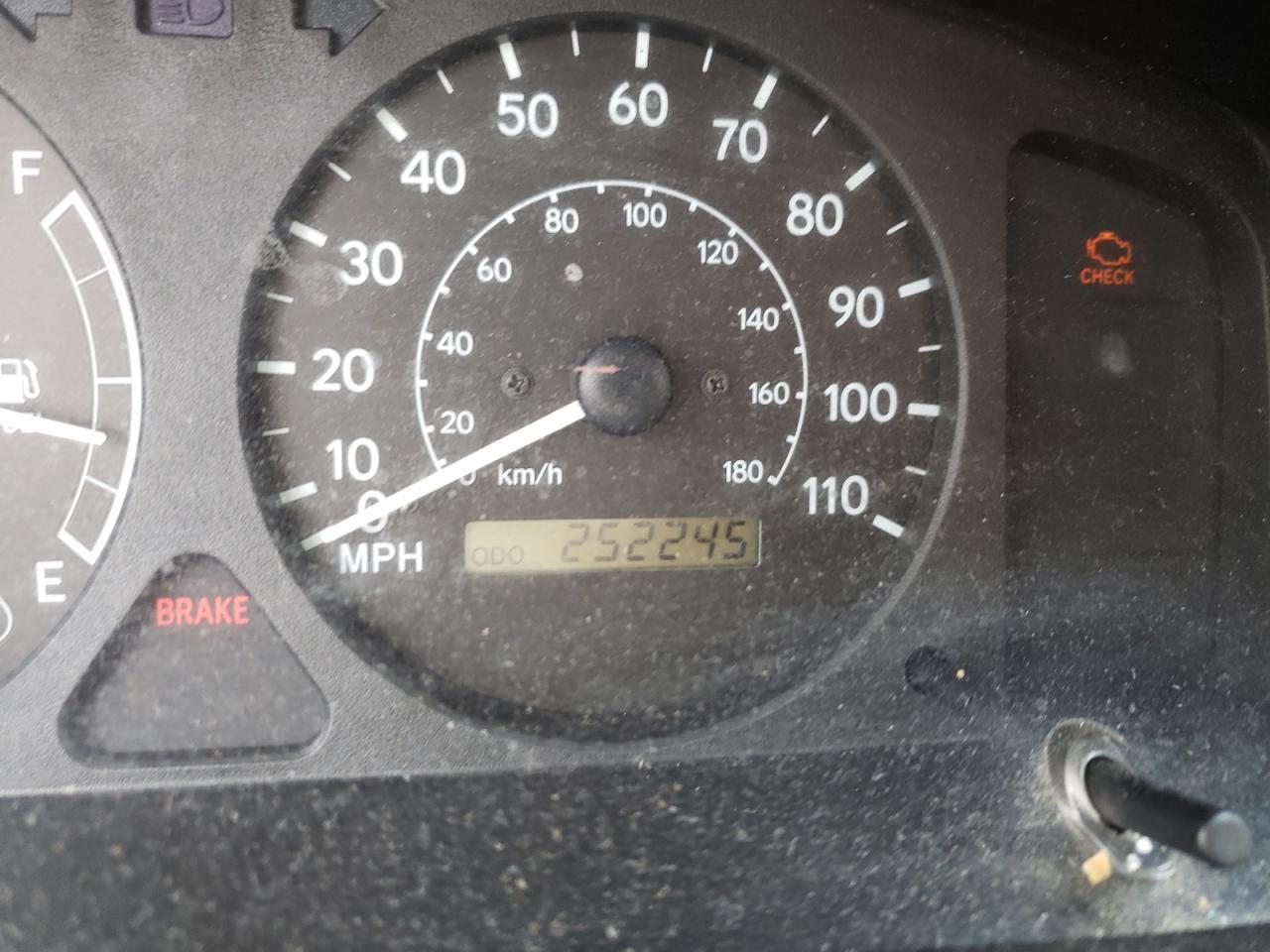 Photo 8 from auction – 1998 TOYOTA COROLLA VE with VIN 1NXBR12E8WZ126262