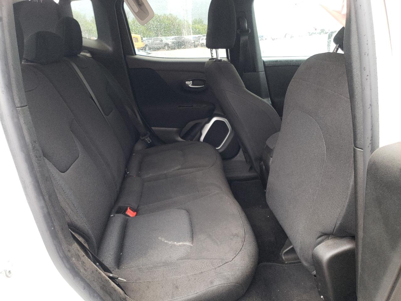 Photo 6 from auction – 2018 JEEP RENEGADE S with VIN ZACCJBAB6JPH30464