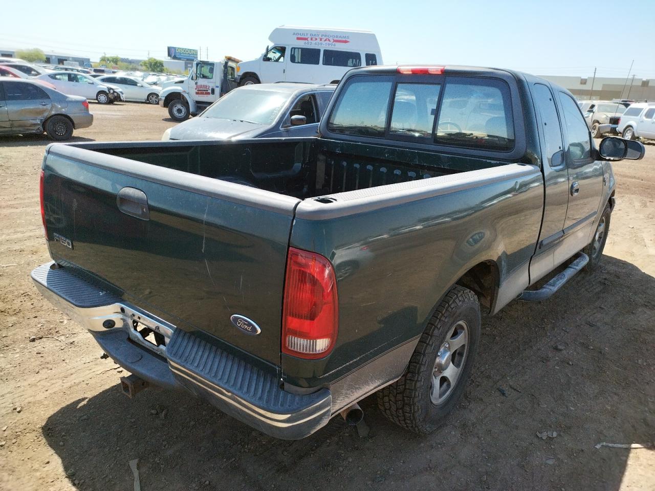 Photo 4 from auction – 2003 FORD F150 with VIN 1FTRX17L43NB81197