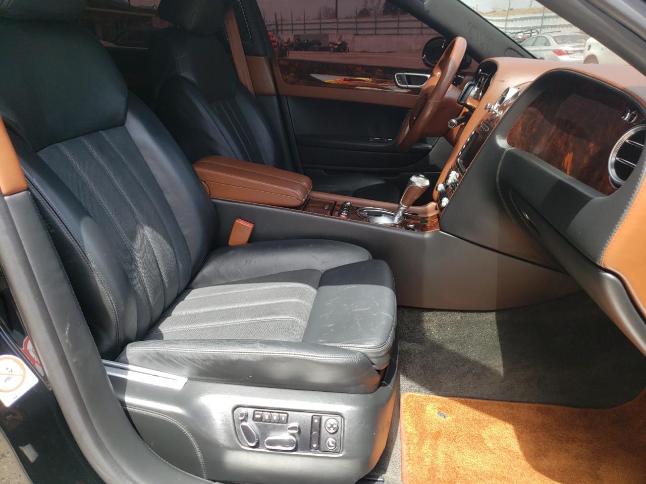 Photo 5 from auction – 2006 BENTLEY CONTINENTA with VIN SCBBR53W96C033083