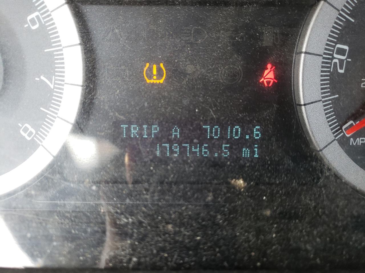 Photo 8 from auction – 2009 FORD ESCAPE XLT with VIN 1FMCU93G09KB28735