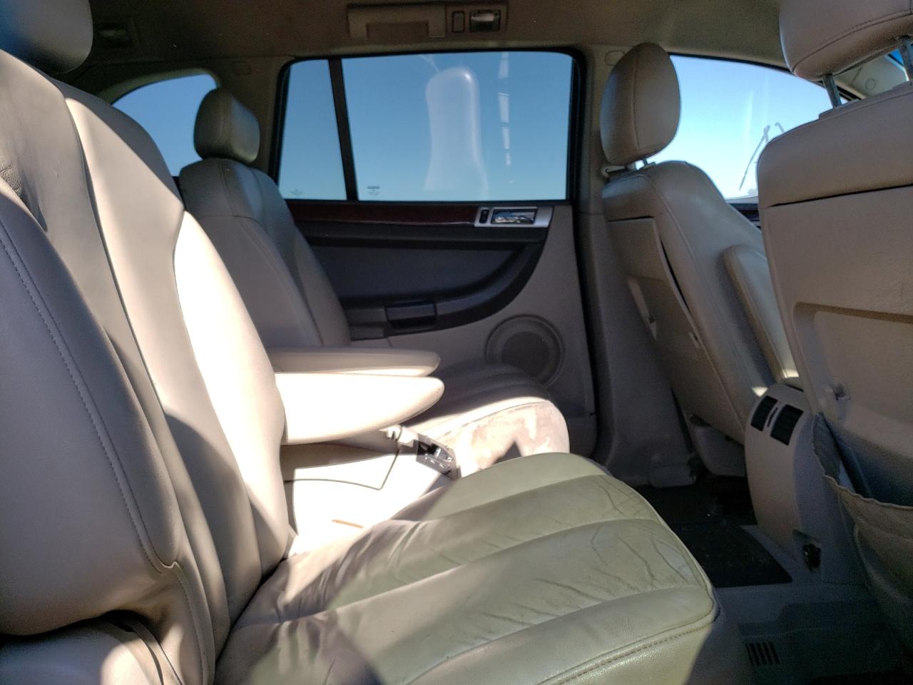 Photo 16 from auction – 2005 CHRYSLER PACIFICA T with VIN 2C8GF68425R657045
