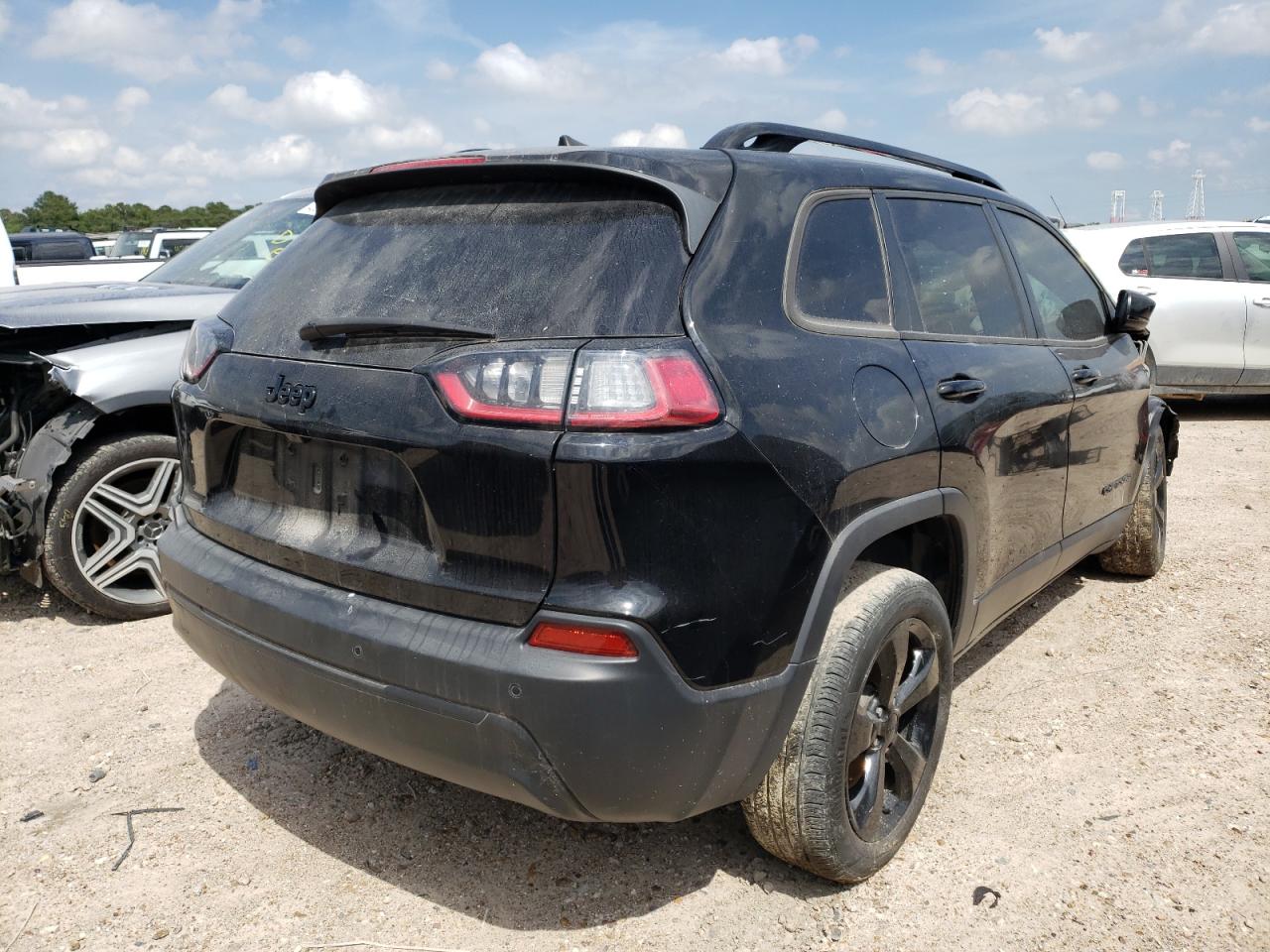 Photo 4 from auction – 2020 JEEP CHEROKEE L with VIN 1C4PJLLB8LD530191