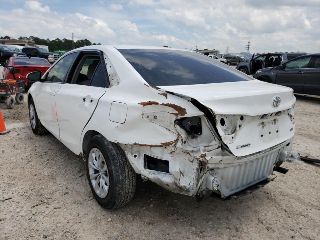 Photo 3 from auction – 2017 TOYOTA CAMRY LE with VIN 4T1BF1FK5HU736311