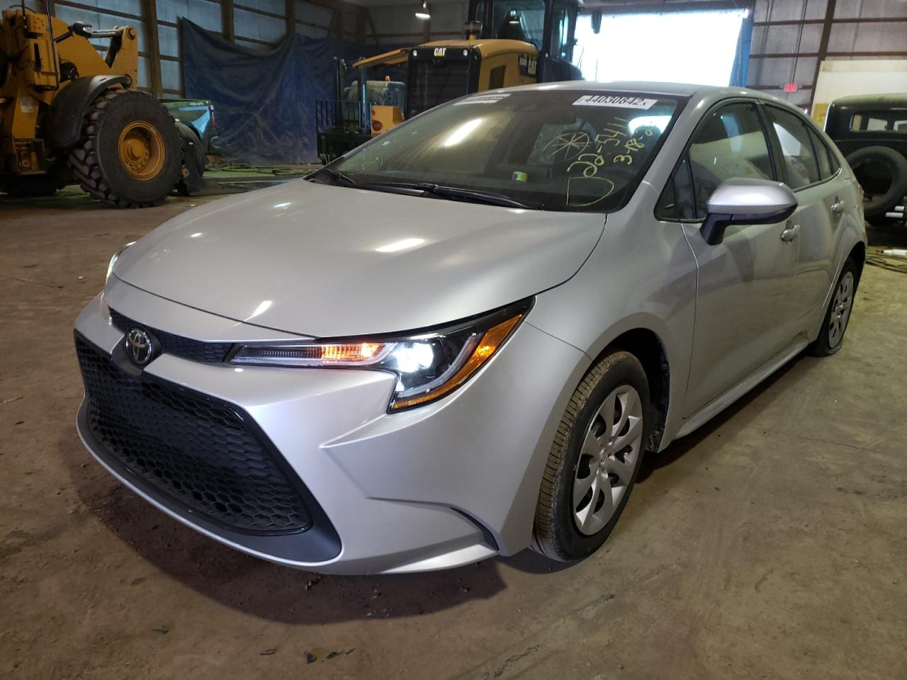 Photo 2 from auction – 2021 TOYOTA COROLLA LE with VIN 5YFEPMAE9MP254241