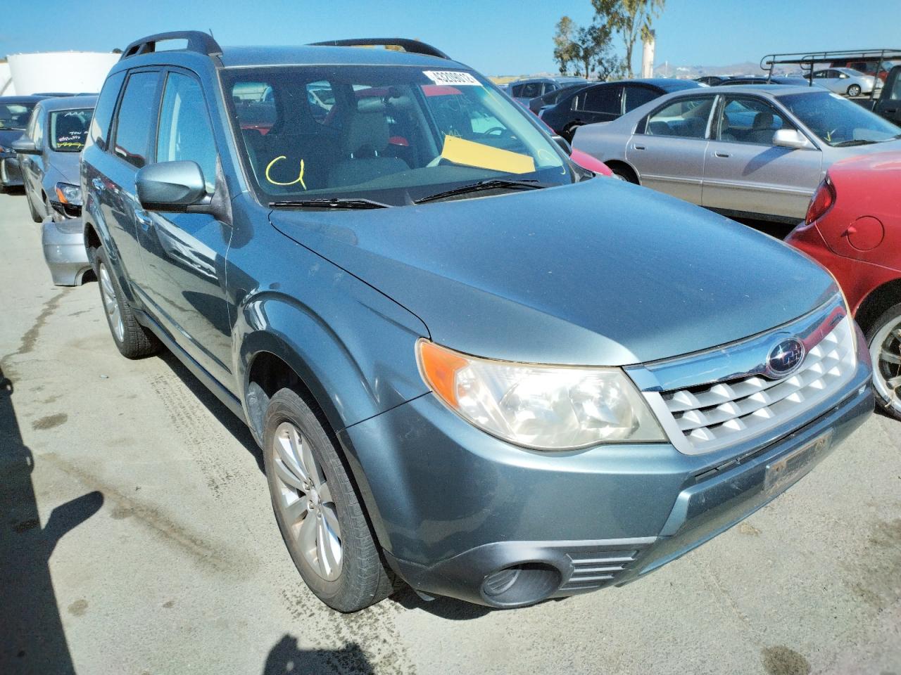 SUBARU FORESTER 2 2011 with VIN JF2SHADC7BH743692 - Photo from auction
