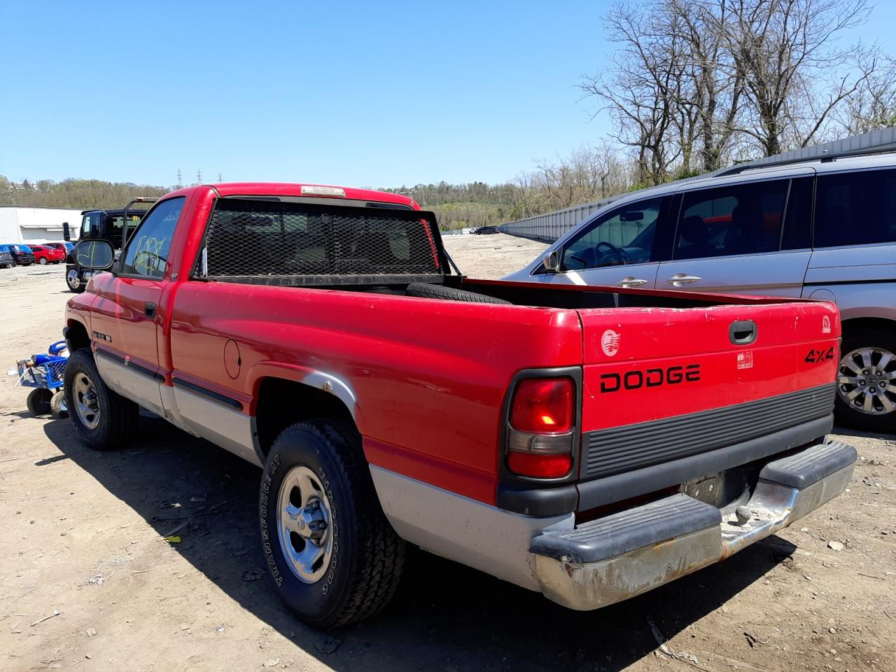 Photo 3 from auction – 1998 DODGE RAM 1500 with VIN 1B7HF16Z5WS517594
