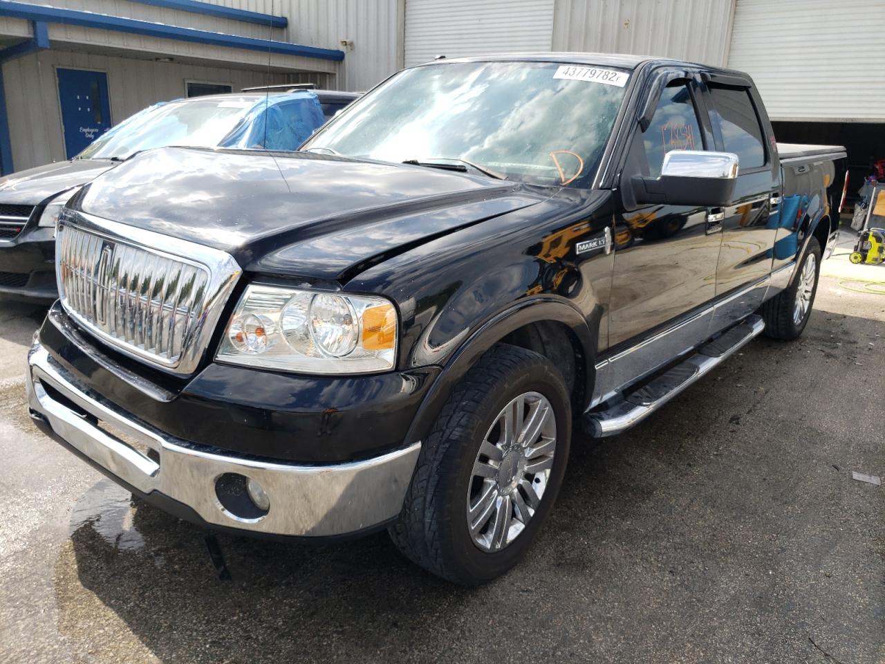 Photo 2 from auction – 2007 LINCOLN MARK LT with VIN 5LTPW16557FJ10570