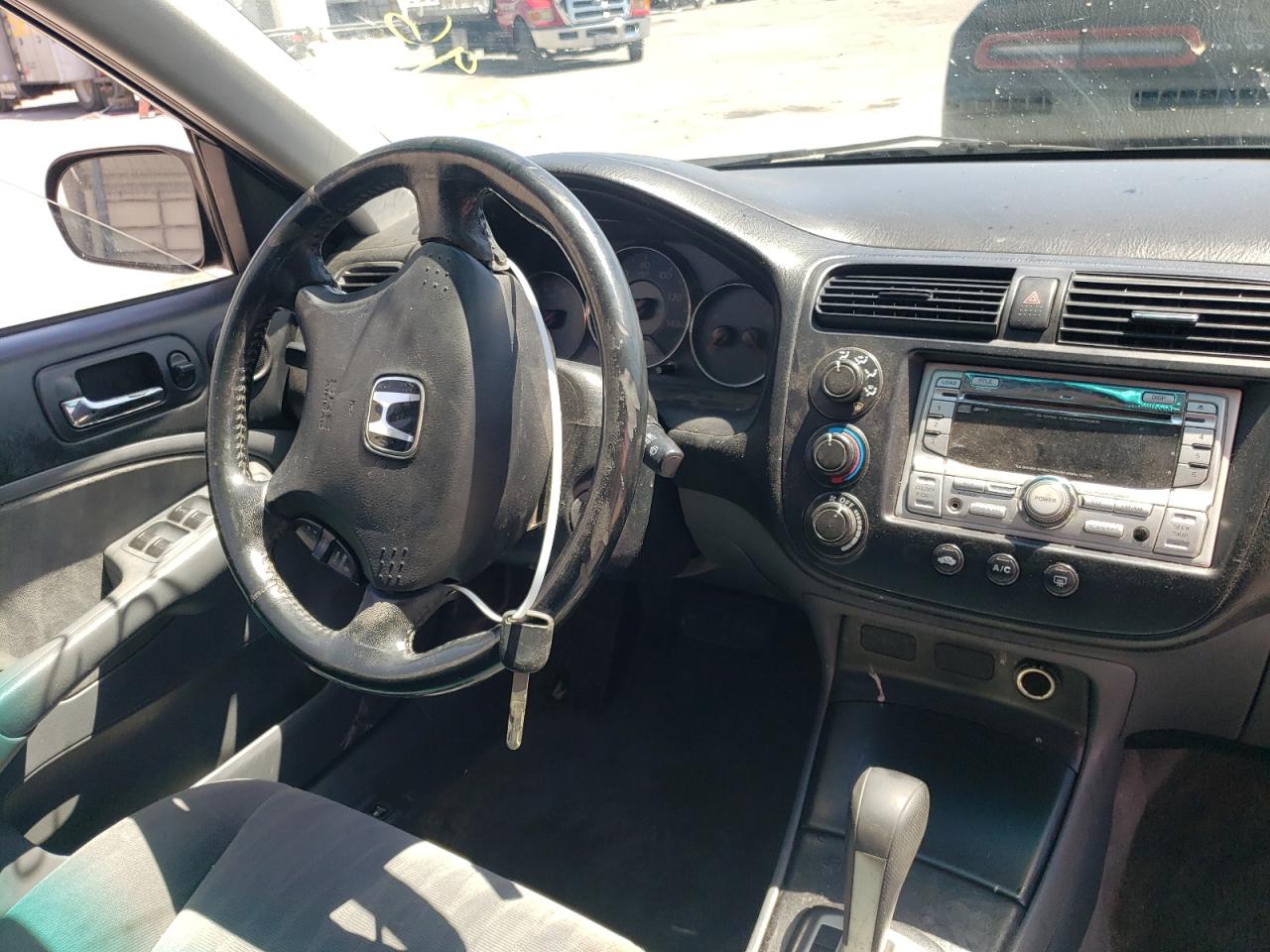 Photo 9 from auction – 2005 HONDA CIVIC EX with VIN 2HGES26745H556722