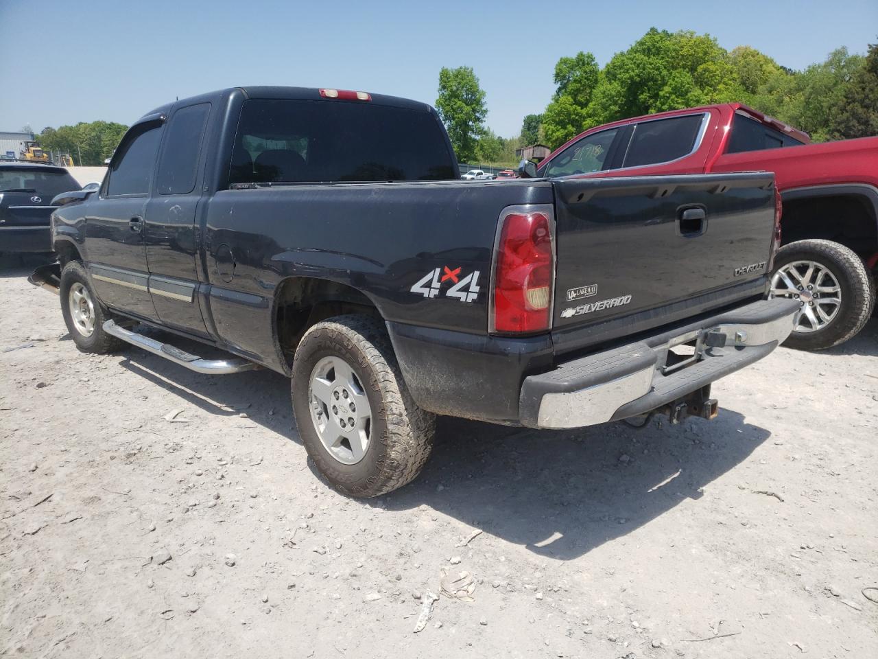 Photo 3 from auction – 2004 CHEVROLET SILVERADO with VIN 1GCEK19T64E163084