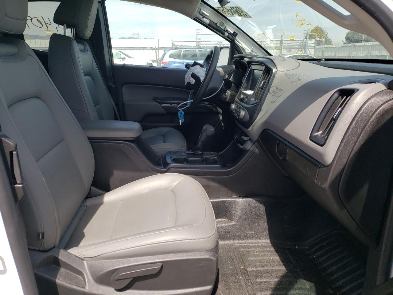 Photo 5 from auction – 2018 CHEVROLET COLORADO with VIN 1GCHSBEA3J1328406