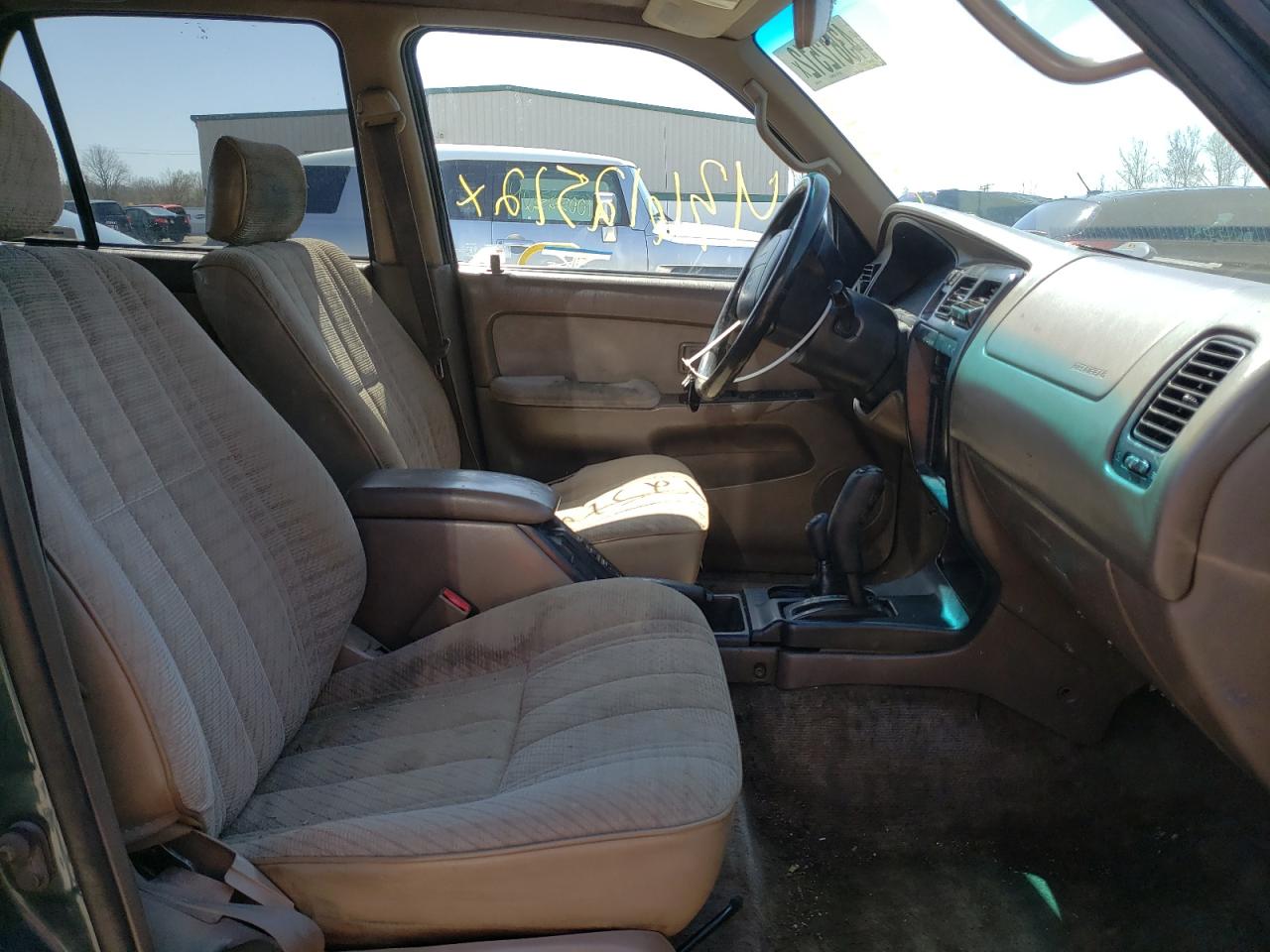 Photo 5 from auction – 1997 TOYOTA 4RUNNER SR with VIN JT3HM84R9V0018443