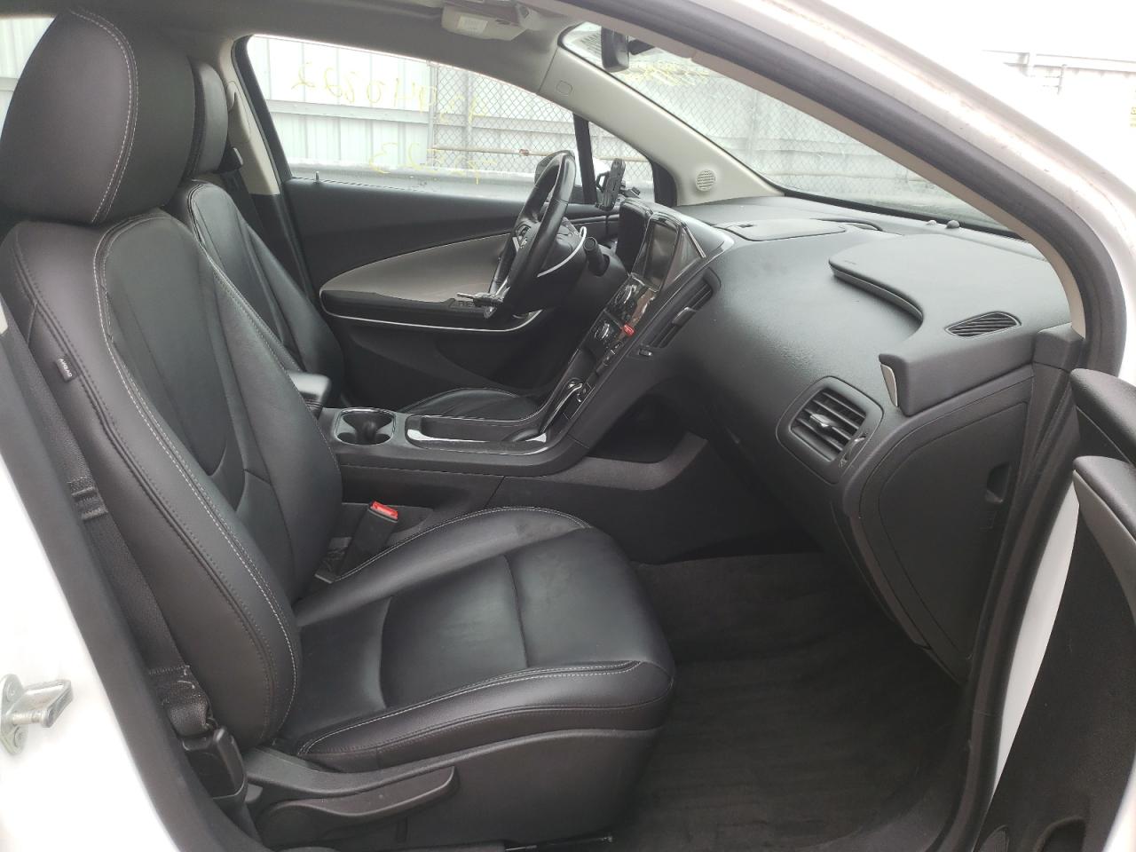 Photo 5 from auction – 2014 CHEVROLET VOLT with VIN 1G1RB6E41EU161451