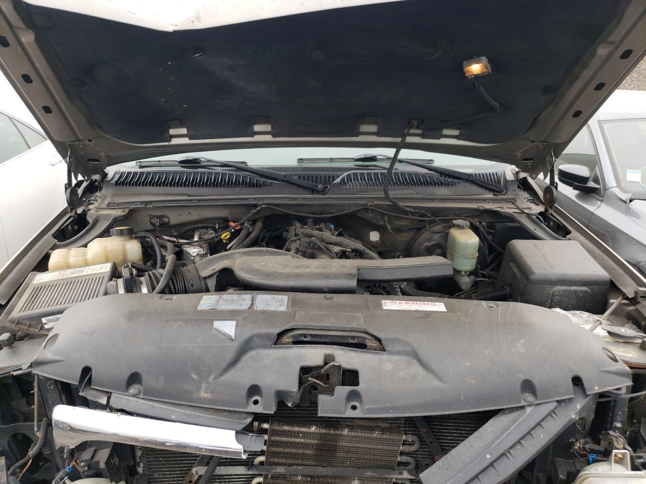 Photo 7 from auction – 2002 GMC DENALI with VIN 1GKEK63U52J109508