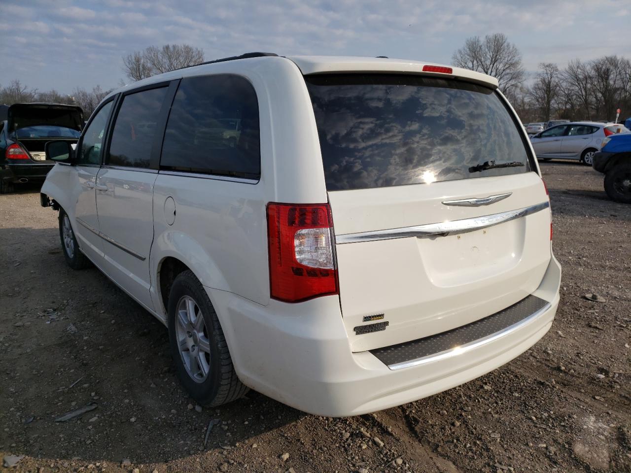 Photo 3 from auction – 2012 CHRYSLER TOWN & COU with VIN 2C4RC1BG4CR305929