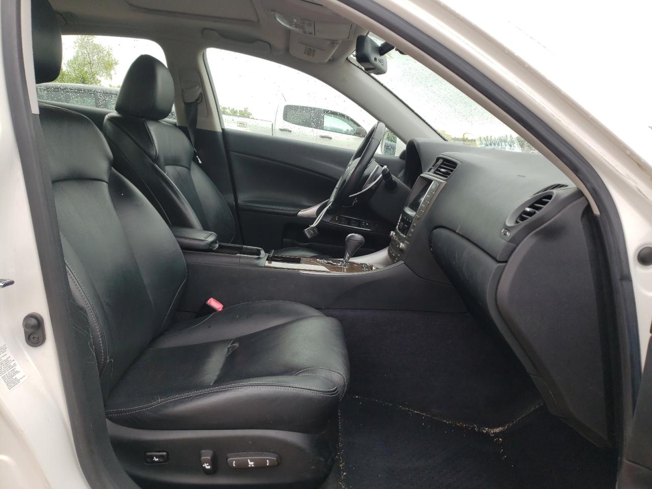 Photo 5 from auction – 2009 LEXUS IS 250 with VIN JTHCK262092031244